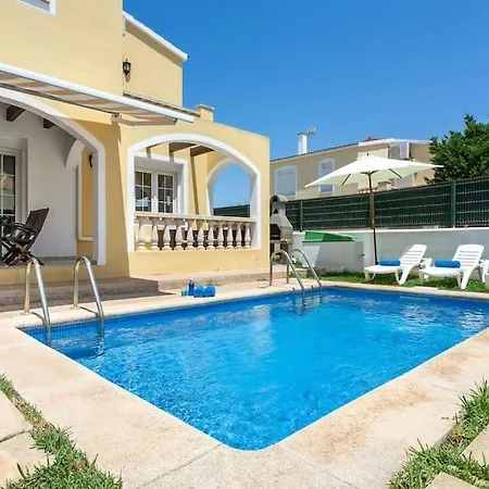 Can Esmo! 6 Hosts, 3 Bedrooms And A Private Pool *