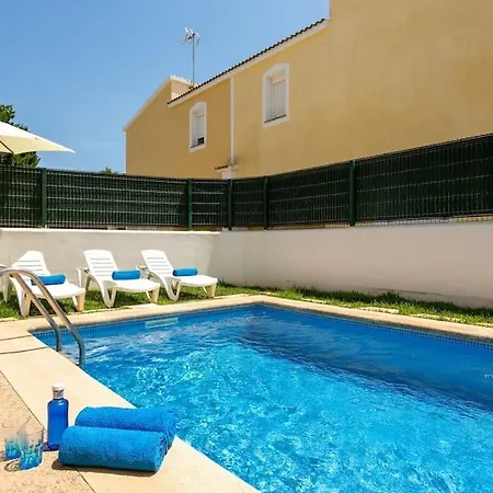 Prázdninový dům Can Esmo! 6 Hosts, 3 Bedrooms And A Private Pool