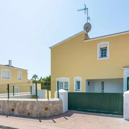 Can Esmo! 6 Hosts, 3 Bedrooms And A Private Pool Feriehus